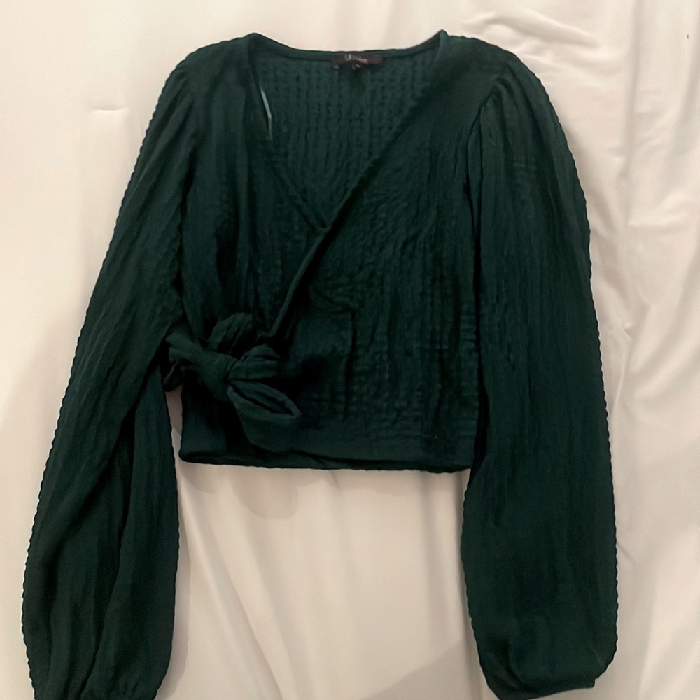 This top has never been worn before!!!